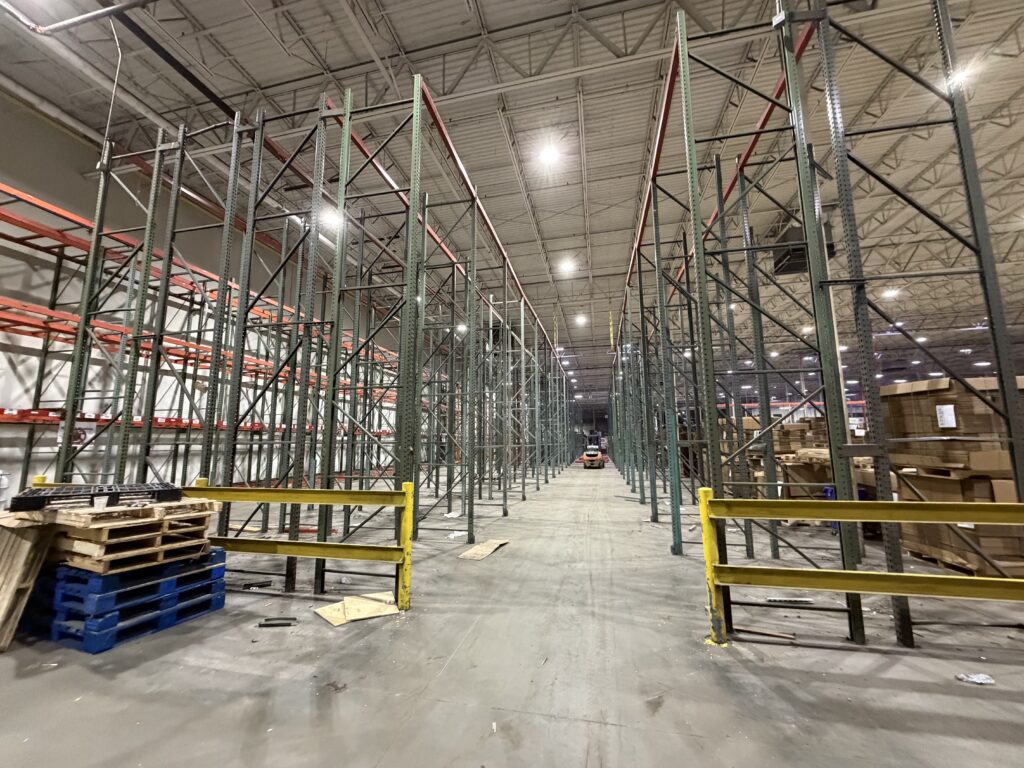 Jacksonville Florida Rack Install & Dismantle by Worldwide Rack Solutions. Project included dismantle 600 bays of selective rack and install 120 bays of new rack.